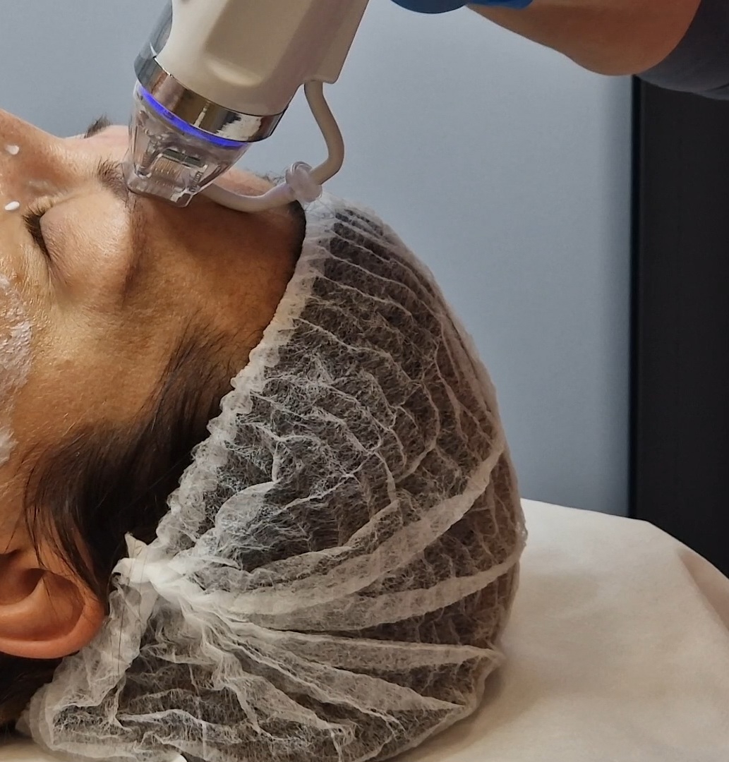 Osoba podczas zabiegu